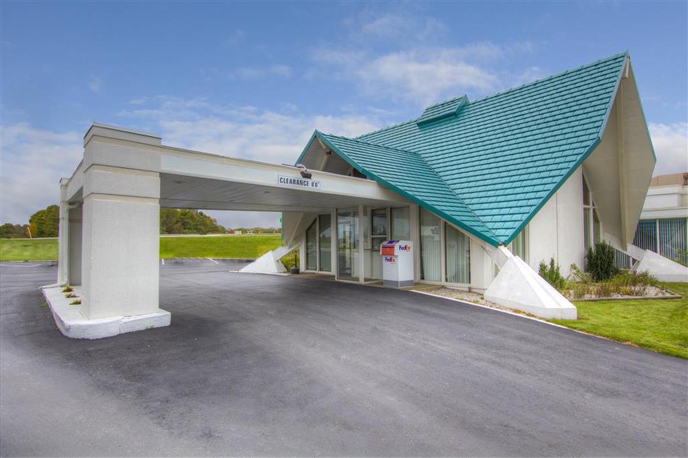 Motel 6-Geneva, Oh Екстериор снимка