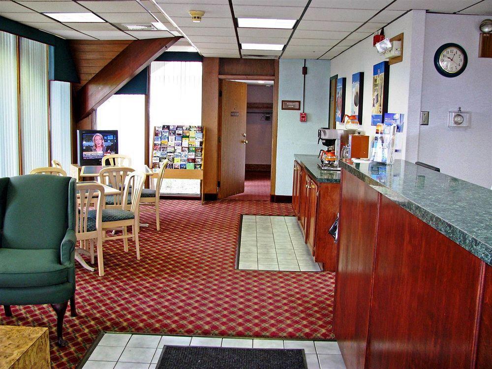 Motel 6-Geneva, Oh Екстериор снимка