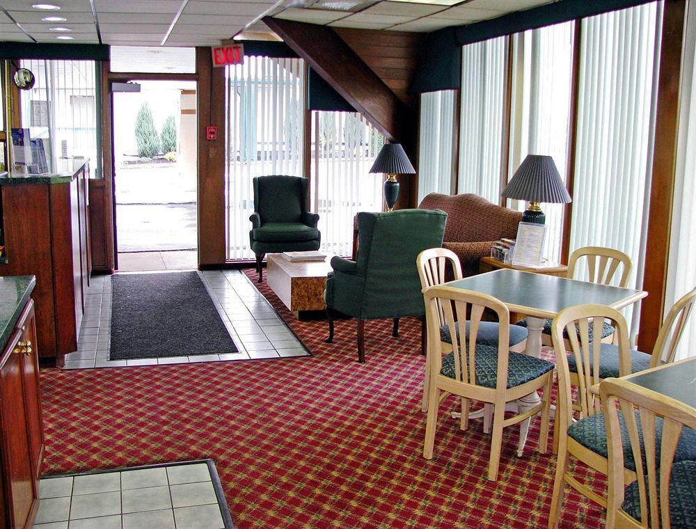 Motel 6-Geneva, Oh Екстериор снимка